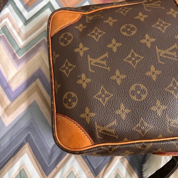 Louis Vuitton Women's Monogram Danube
Crossbody Bag - Picture 6 of 16